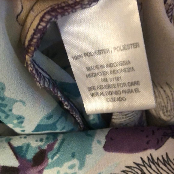 Agora Tie Waist Floral Tops Bundle of 2 - Picture 8 of 16